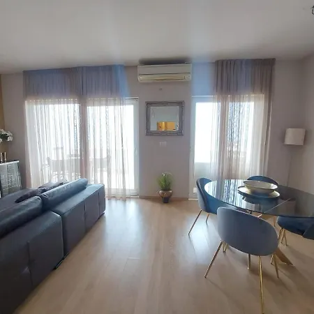 Apartment Amavi *